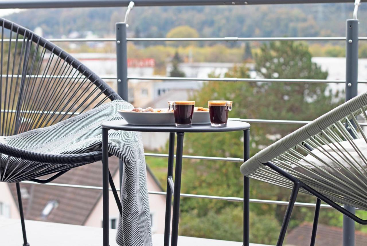 Blackncozy - Design Appartement Mit Boxspringbett Und Balkon Лёррах Экстерьер фото